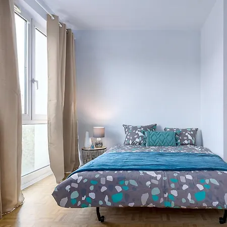 Lägenhet Aubervilliers : Superbe Studio De 34M2 *